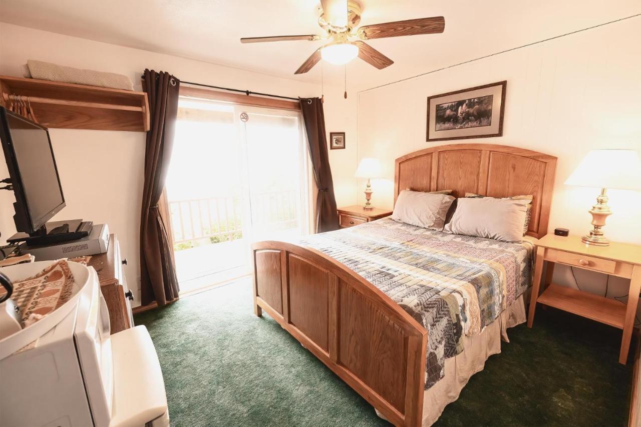 Front Room Lynnview Lodge Хайнс Екстериор снимка
